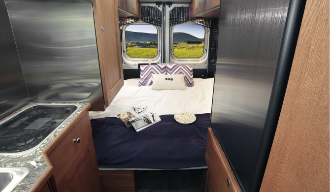 Star RV US Saturn Interieur