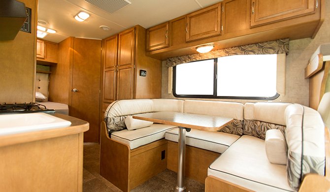 Star RV Taurus Interior