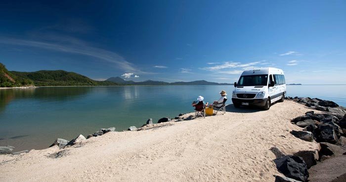 caravaning, rocky point, qld
