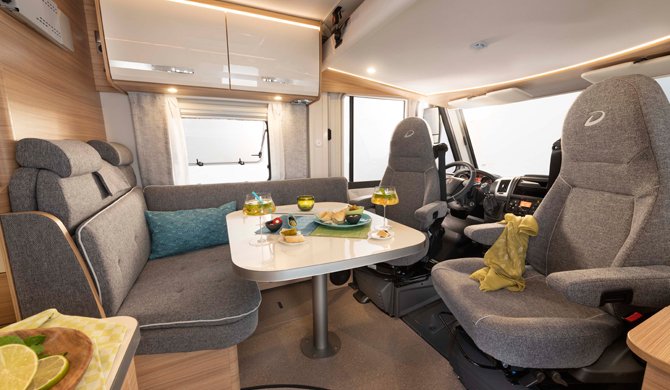 McRent Compact Luxury camper