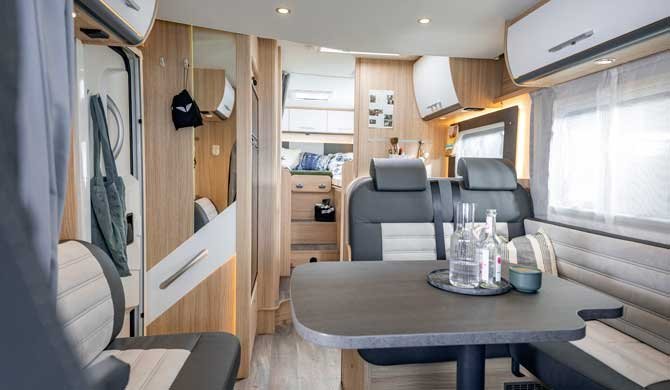 De McRent Family Luxury camper