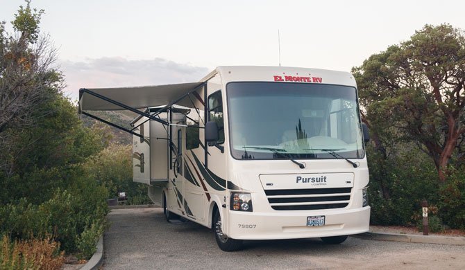 Ga op camperreis door Amerika in de El Monte AF33 camper