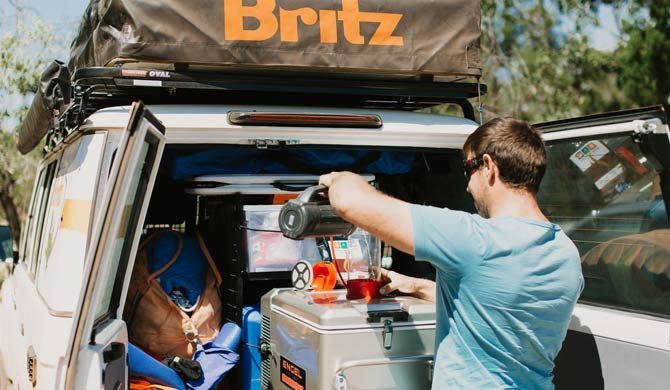 Het interieur van de Britz Safari Landcruiser