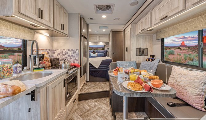 Road Bear C23-25 camper