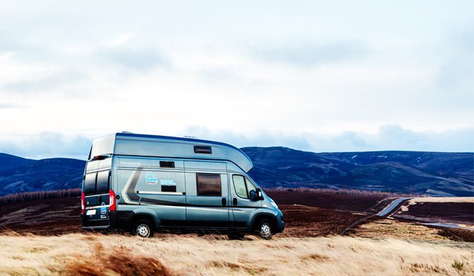 Maak een camperreis door het Verenigd Koninkrijk met de Vista Camper van Bunk Campers 