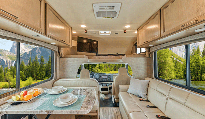 Het interieur van de El Monte C28 camper