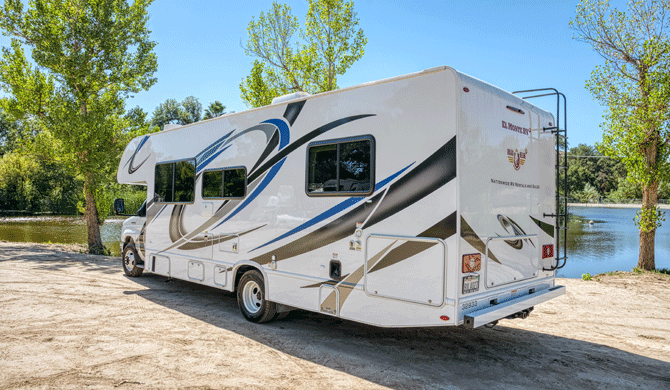 Op camperreis door Amerika in de El Monte C28 camper
