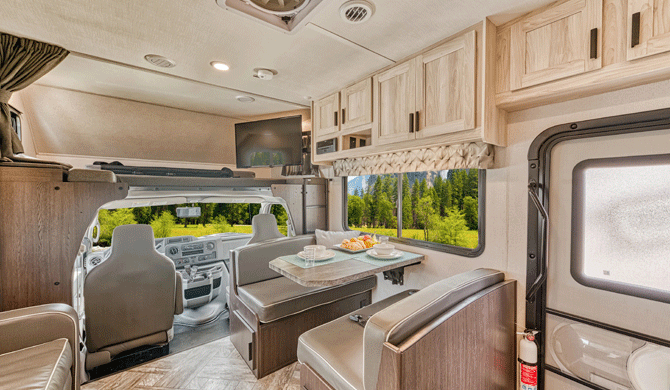 Op camperreis in de El Monte FS31 camper