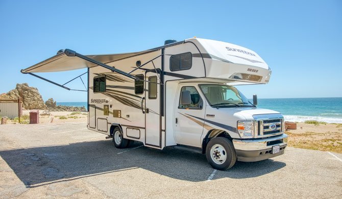 Road Bear C23-25 camper