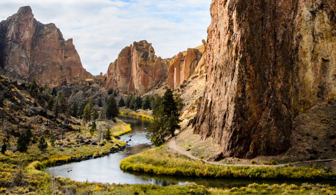 Breng een bezoek aan Smith Rock State Park tijdens je camperreis door Oregon