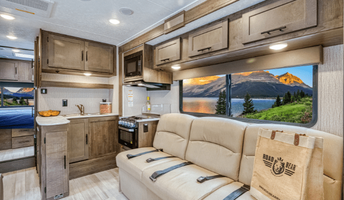 Road Bear C26-28 camper