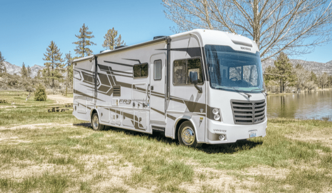 Road Bear A30-32 camper