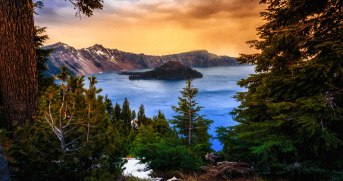 Ontdek Crater Lake tijdens een camper rondreis van San Diego naar Seattle in West Amerika