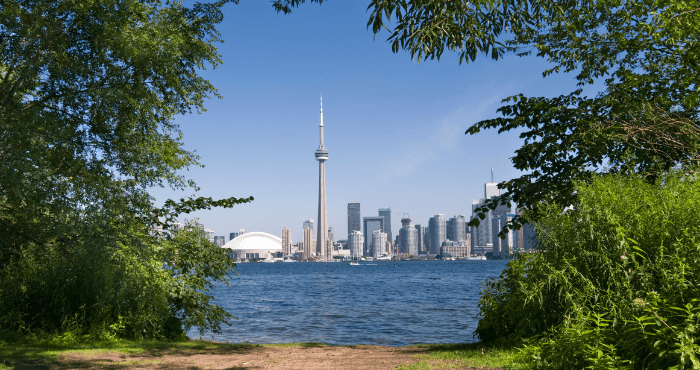 Bezoek Toronto Islands vanuit Toronto tijdens uw camperreis door Ontario in Oost-Canada