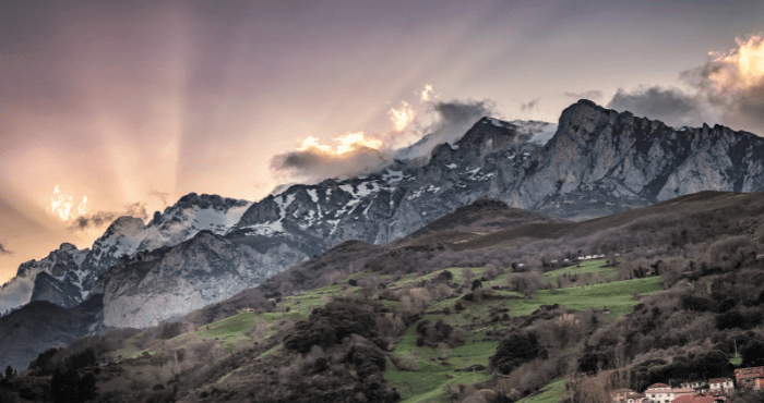 Bezoek Picos de Europa tijdens een camperreis vanuit Bilbao door Baskenland.