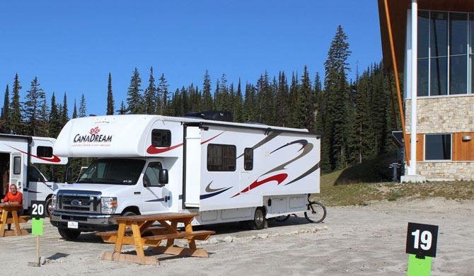 Ga op camperreis door Canada in de CanaDream MHX camper