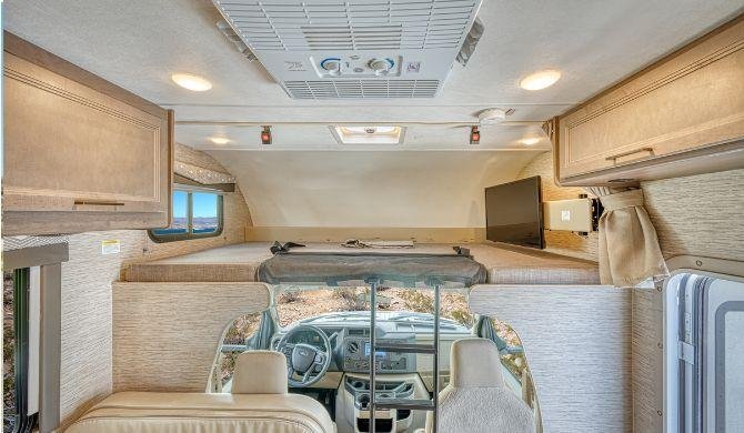 De El Monte C22 camper