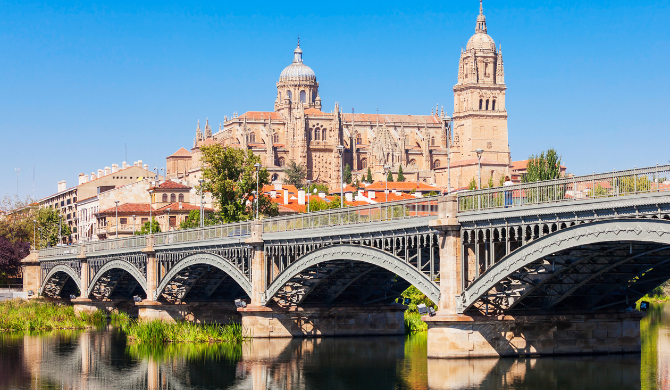 Bezoek Salamanca tijdens een camperreis vanuit Madrid door het hart van Spanje