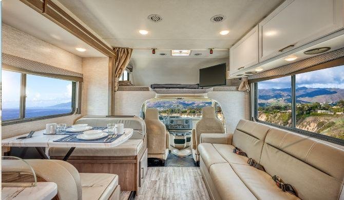 De dinette in de Road Bear C29-31