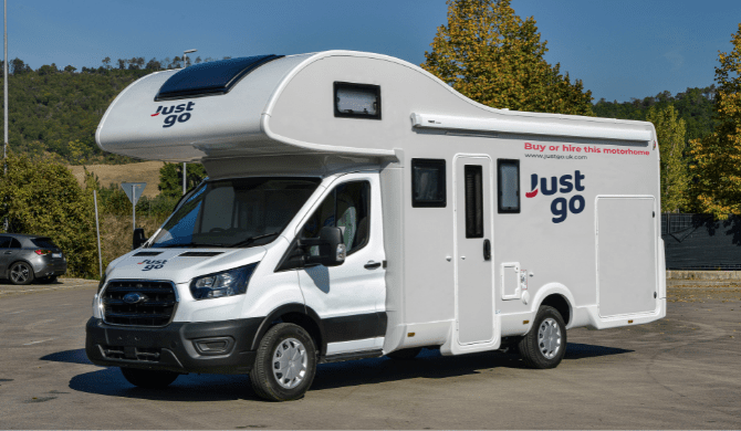 Op camperreis door het Verenigd Koninkrijk in de Just Go Challenger