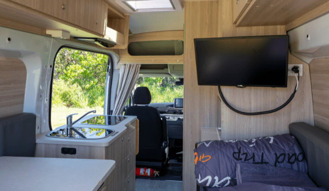 De keuken van de Duo camper van Mighty