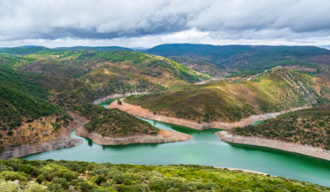 Geniet van de natuur in Nationaal Park Monfragüe tijdens een camperreis door Spanje vanuit Madrid
