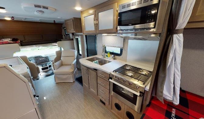 Fraserway C-Large Camper