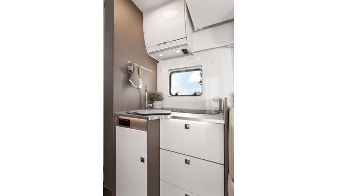 De keuken in de Just Go Pathfinder camper