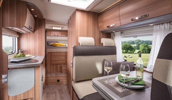 Interieur van de Apollo Duo Plus camper