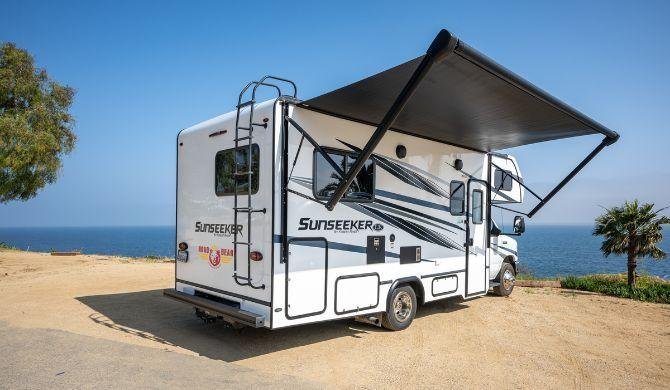 road-bear-c23-25-camper