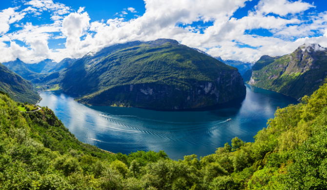 Reis langs de prachtige Fjorden tijdens je camperreis 