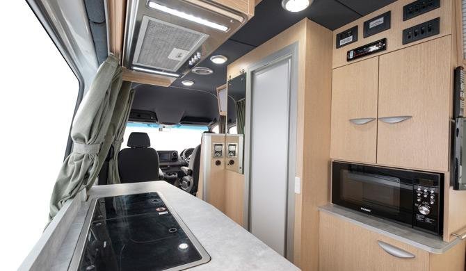 Het interieur van de Maui Ultima camper 