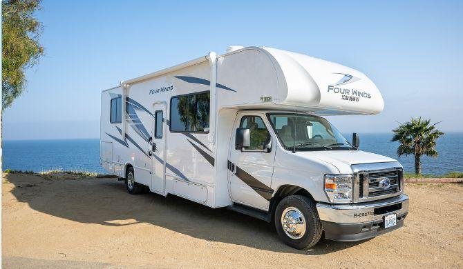 Road Bear C29-31 camper