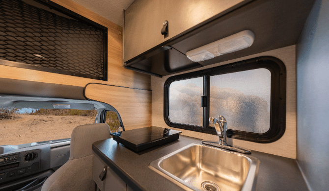 Op camperreis in de Cruise AmericaCanada C18 camper