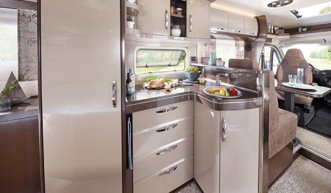 De keuken in de Touring Cars Luxury Medium