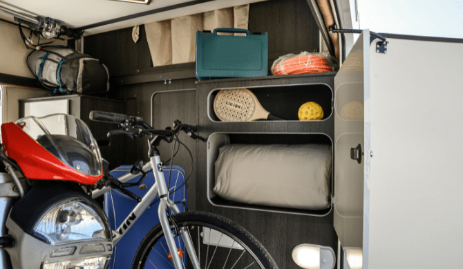 Garage en opbergruimte in de Just Go Challenger